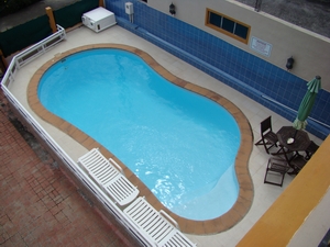 La piscine de la villa
